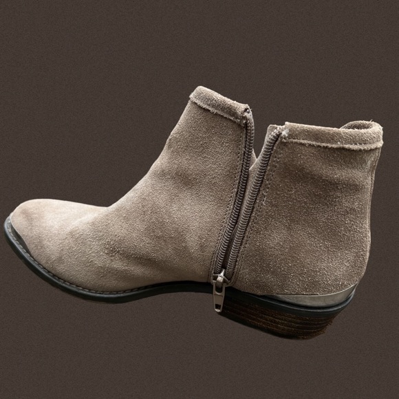 LUCKY BRAND WOMENS SUEDE ANKLE BOOTIES - Picture 7 of 8